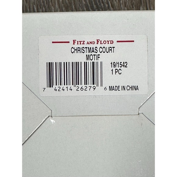 NIB Fitz and Floyd Christmas Court Motif Christmas Ornament - Picture 5 of 5